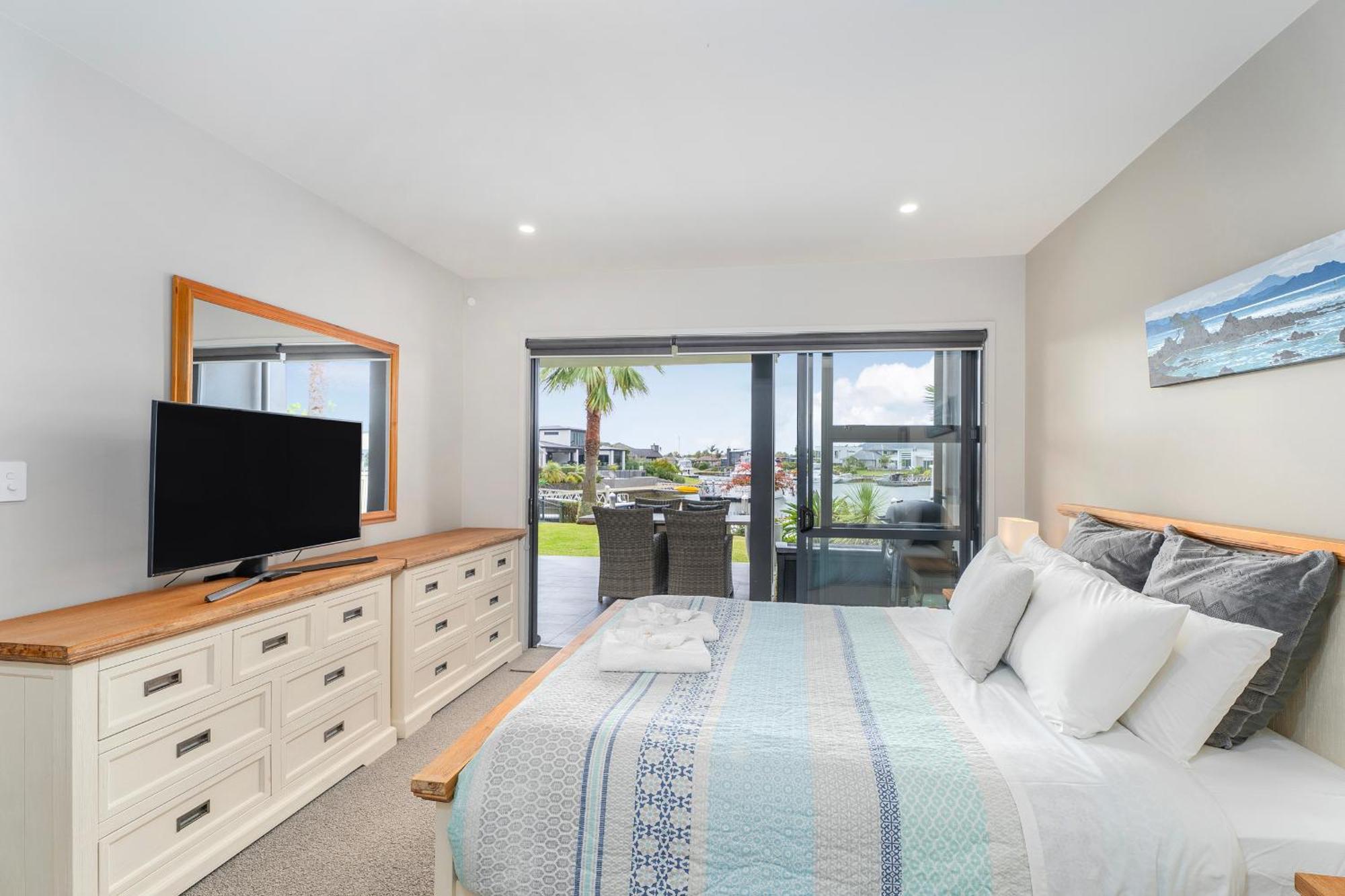 Sovereign Pier On The Waterways Whitianga Luaran gambar