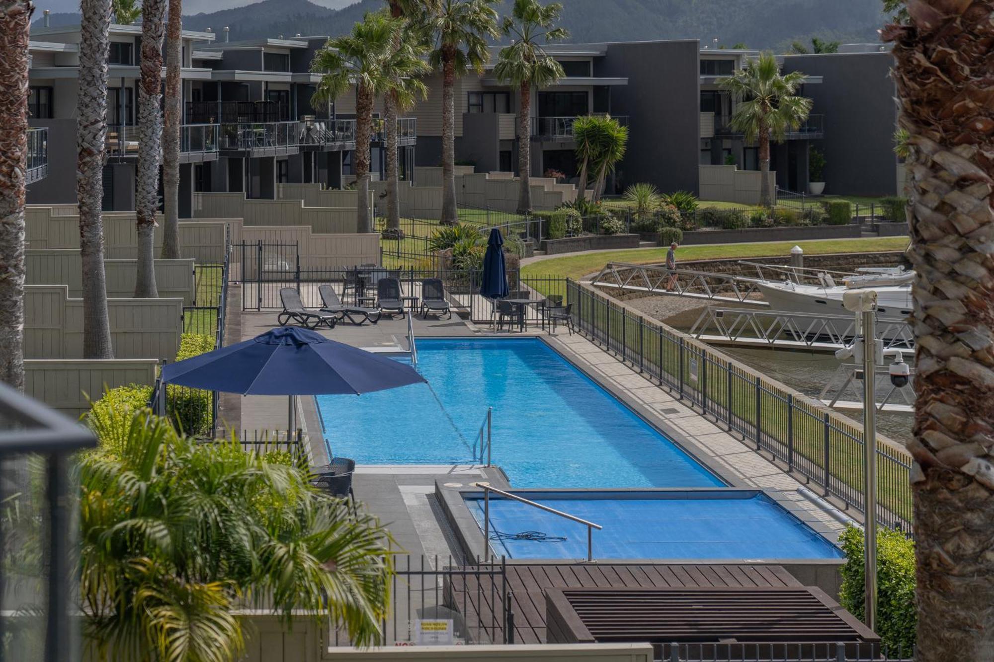 Sovereign Pier On The Waterways Whitianga Luaran gambar